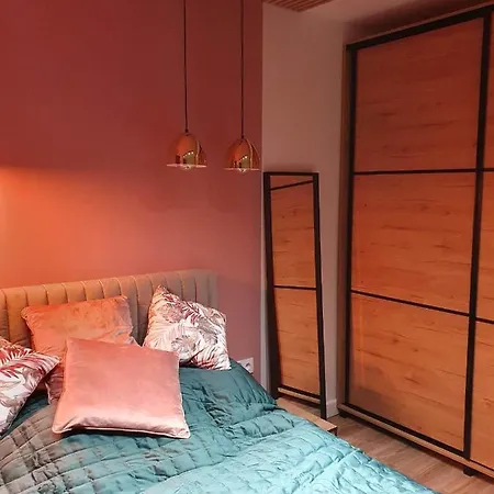 Privat bolig 3 Pokojowy Lub W Mieszkaniu W Nowym Bloku