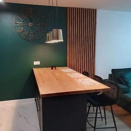 Privat bolig 3 Pokojowy Lub W Mieszkaniu W Nowym Bloku