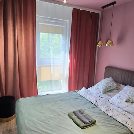 3 Pokojowy Lub W Mieszkaniu W Nowym Bloku Accommodatie bij particulieren