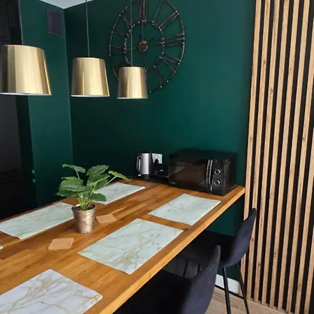 Privat bolig 3 Pokojowy Lub W Mieszkaniu W Nowym Bloku