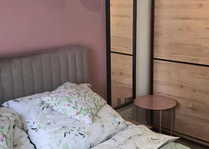 3 Pokojowy Lub W Mieszkaniu W Nowym Bloku Homestay szállás Varsó